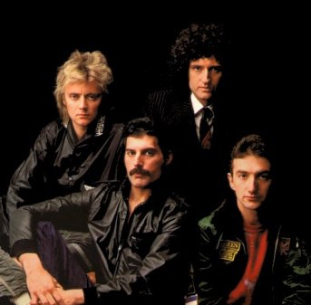 Roger Taylor and Brian May (up), Freddie and John Deacon (down).
